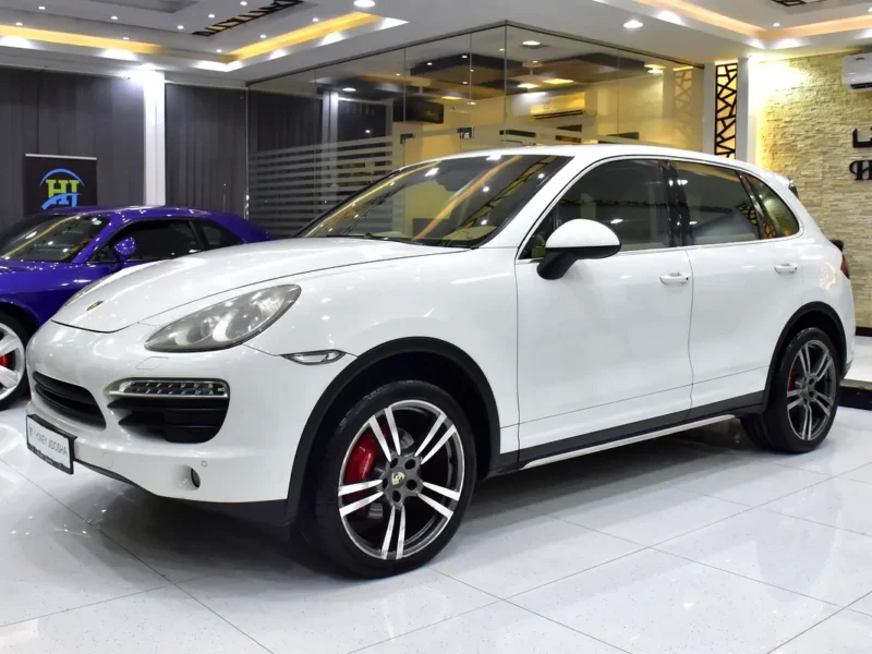2014 Porsche Cayenne S 6 Cylinders Petrol Engine White Beige SUV GCC Specs Automatic