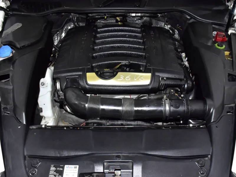 2014 Porsche Cayenne S 6 Cylinders Petrol Engine White Beige SUV GCC Specs Automatic