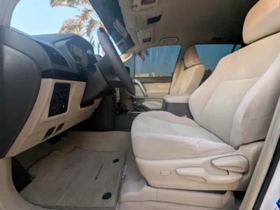 2021 Toyota Prado EXR 4.0 Litres 6 Cylinders Petrol Engine White Beige SUV GCC Specs