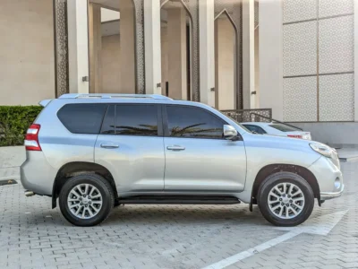 2016 Toyota Prado VXR 2.7 Litres 4 Cylinders Petrol Engine Silver Beige SUV GCC Specs Excellent Condition