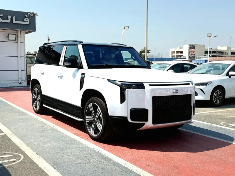 2026 Rox 01 VIP Edition 4 Cylinders Plug-in Hybrid Engine White Orange SUV Chinese Specs