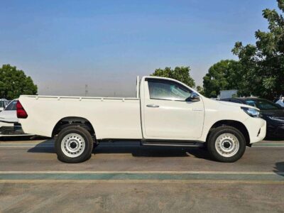 2025 Toyota Hilux GLX SINGLE CABIN 2.4L DIESEL M/T V4 Engine White Red Pickup Truck GCC