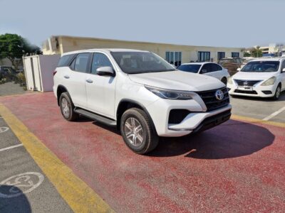 2025 Toyota Fortuner EXR 2.7 Litres 4 Cylinders Petrol Engine White Brown SUV GCC Specs