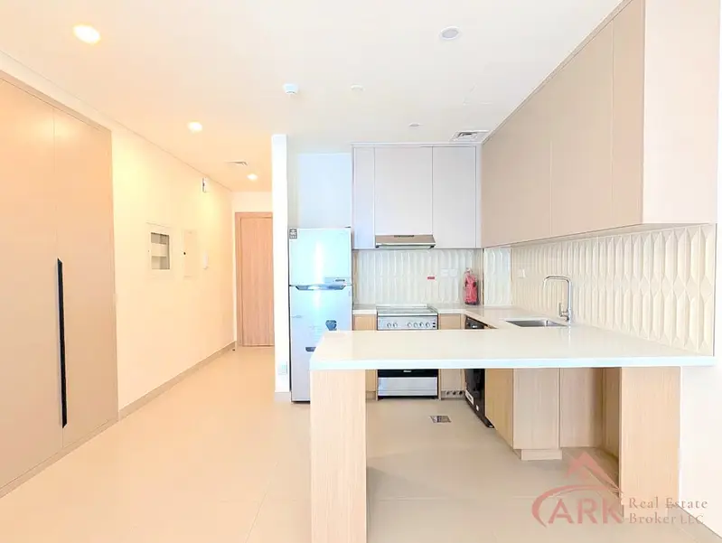 542 sqft Weybridge Gardens Amazing Amenities | Brand New | Big Layout