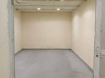 250 sqft Al Quoz 4 LOW-BUDGET STORAGE SPACE FOR SMALL BUSINESS