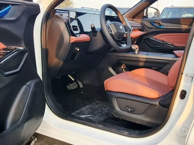 2026 Changan X5 Plus BEYOND PRO 1.5L turbocharged 4 Cylinders Petrol Engine White Orange SUV