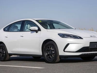 2025 BYD Seal 05 STANDARD STD DMi 55km 1.5 Litres 4 Cylinders Hybrid Engine White Grey Sedan