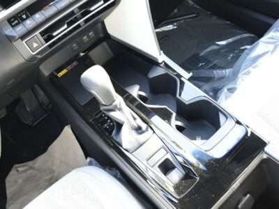 2026 Toyota Camry GLE 2.5 Litres 4 Cylinders Petrol Engine Black Beige Sedan GCC Specs Automatic