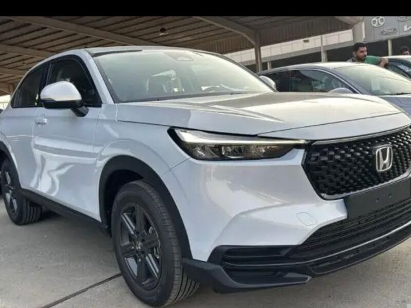 2026 Honda HR-V 2.0-liter Inline 4-Cylinder Petrol Engine White Beige SUV Automatic GCC Specs