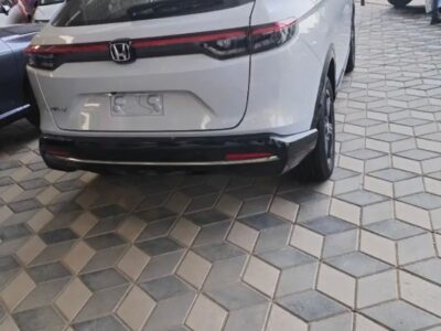 2026 Honda HR-V 2.0-liter Inline 4-Cylinder Petrol Engine White Beige SUV Automatic GCC Specs