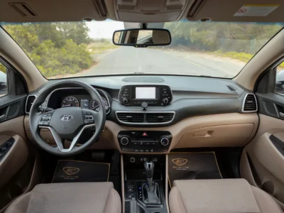 2020 Hyundai Tucson GLS 2.4 Litres 4 Cylinders Petrol Engine White Beige SUV GCC Specs FWD