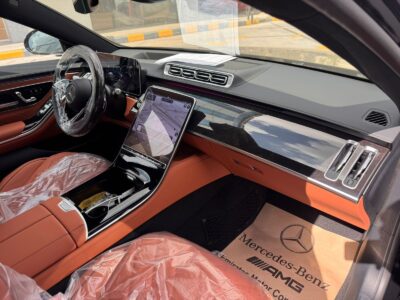 2026 Mercedes-Benz S500 4MATIC 3.0-liter Turbocharged Inline-six Engine Black Tan Sedan