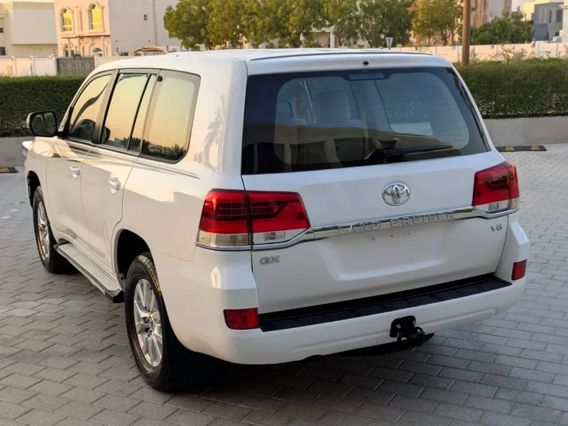 2018 Toyota Land Cruiser GX 4.L V6 Petrol Engine White Beige SUV GCC Specs Excellent Condition