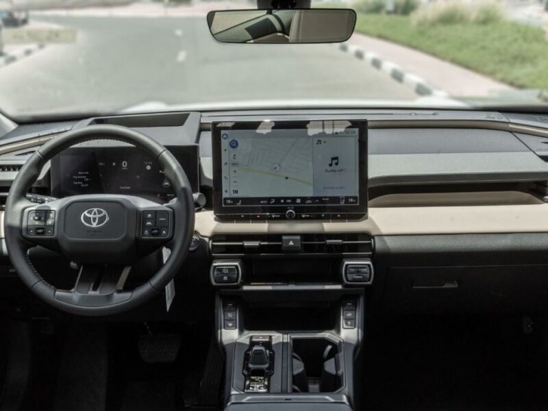 2026 Toyota RAV 4 VXR 2.5 Litres 4 Cylinders Hybrid Engine Silver Beige SUV GCC Specs Automatic