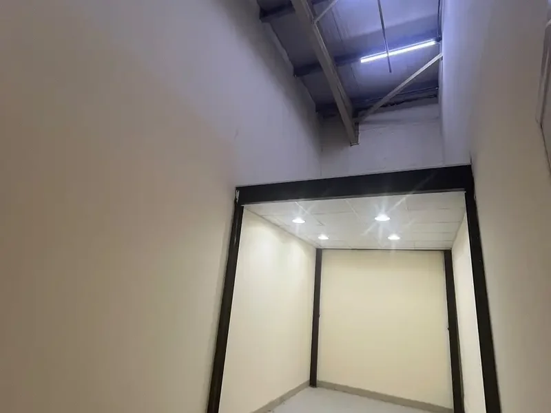 Al Quoz 330 sqft Storage Warehouse Available for Rent in Al Quoz 4 (SD)