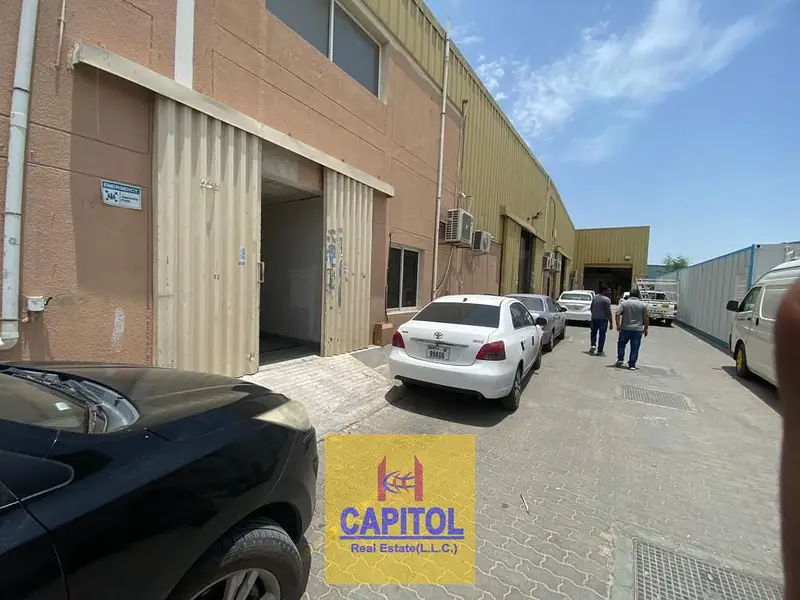 220 sqft Al Quoz 4 Small Economical Storage Warehouses for Rent - Going Fast