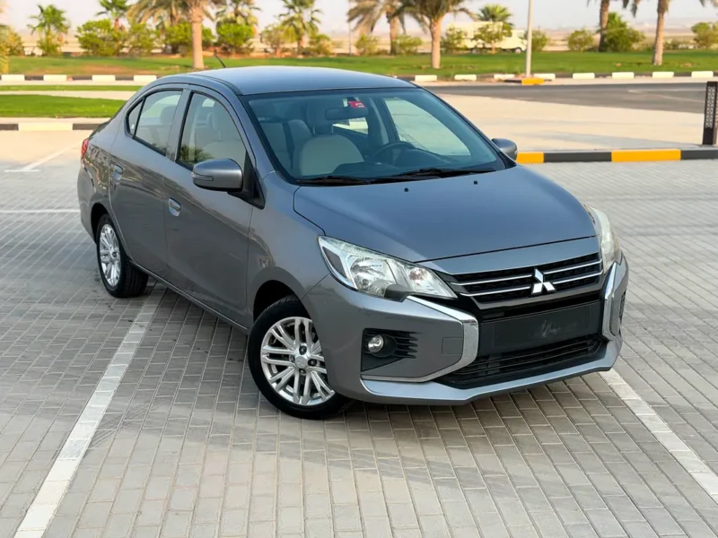2021 Mitsubishi Attrage GLX Medium Line 3 Cylinders Petrol Engine Grey White Sedan GCC Specs