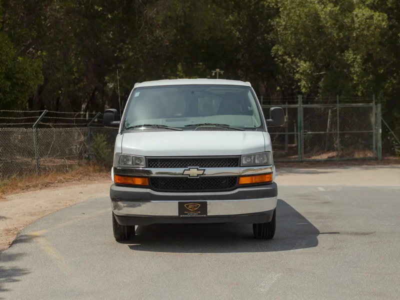 2020 Chevrolet Express LS 6.1 Litres 8 Cylinders Petrol Engine White Grey Van GCC Specs