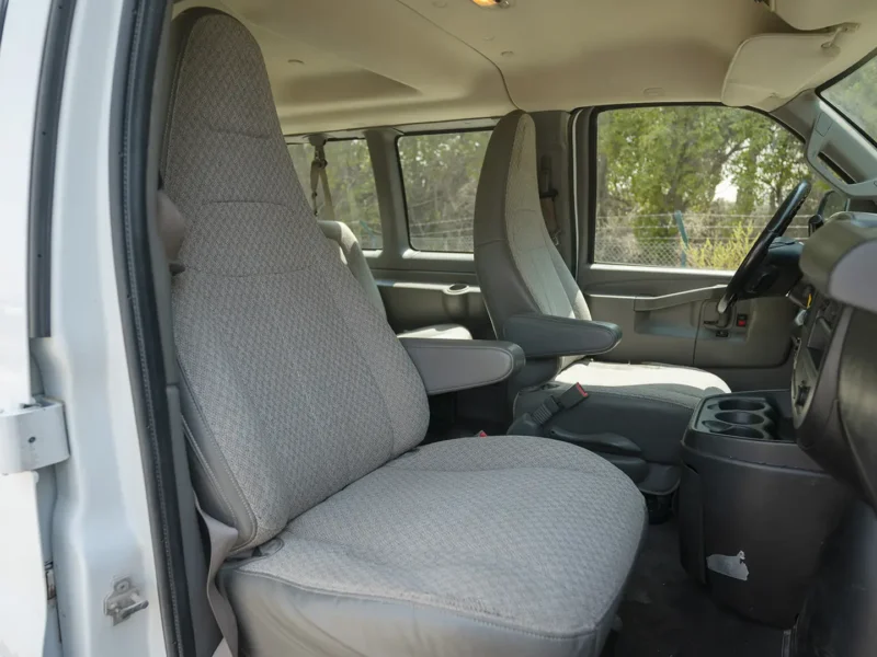 2020 Chevrolet Express LS 6.1 Litres 8 Cylinders Petrol Engine White Grey Van GCC Specs