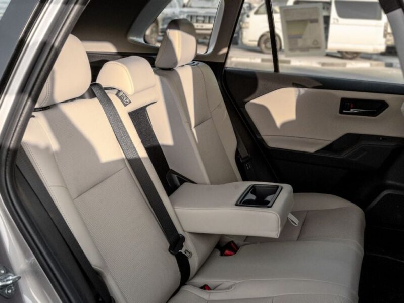 2026 Toyota RAV 4 VXR 2.5 Litres 4 Cylinders Hybrid Engine Silver Beige SUV GCC Specs Automatic