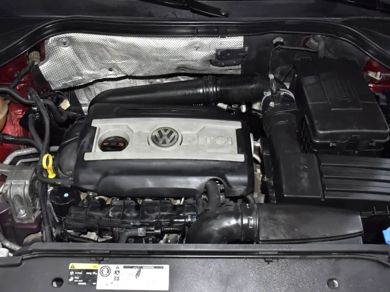 2020 Volkswagen Tiguan SEL 4 Cylinders Petrol Engine Red Beige Crossover GCC Specs Automatic