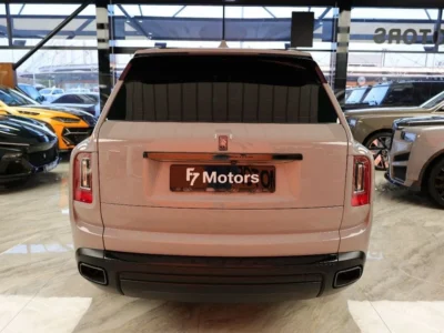 2023 Rolls Royce Cullinan BLACK BADGE 6.8 Litres V12 Petrol Engine Nardo Grey Red SUV GCC