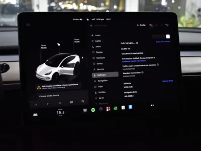 2022 Tesla Model 3 Standard Electric Vehicle 350 - 450 KM Range White Black Sedan GCC Specs
