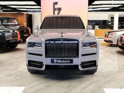 2023 Rolls Royce Cullinan BLACK BADGE 6.8 Litres V12 Petrol Engine Nardo Grey Red SUV GCC