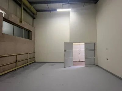 600 sqft with Window on Mezzanine Floor Storage Near Al Quoz industrial Area 4