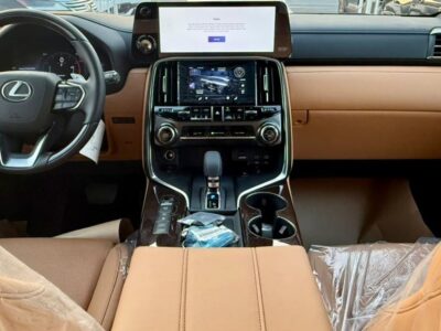 2026 Lexus LX700h SIGNATURE 3.5 Litres 6 Cylinders Hybrid Engine Grey Tan SUV GCC Specs