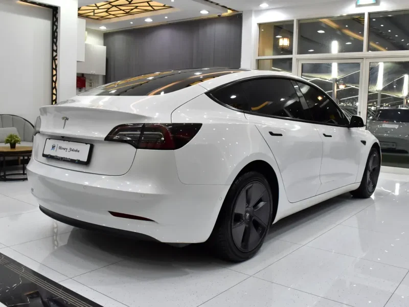 2022 Tesla Model 3 Standard Electric Vehicle 350 - 450 KM Range White Black Sedan GCC Specs