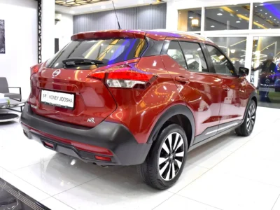 2020 Nissan Kicks SV 4 Cylinders Petrol Engine Red Black Crossover GCC Specs Automatic