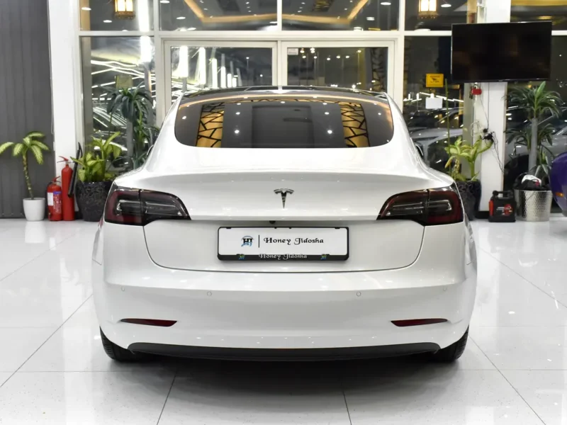 2022 Tesla Model 3 Standard Electric Vehicle 350 - 450 KM Range White Black Sedan GCC Specs