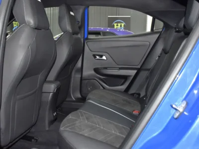 2023 Opel Mokka Ultimate 3 Cylinders Petrol Engine Blue Black Crossover GCC Specs Automatic