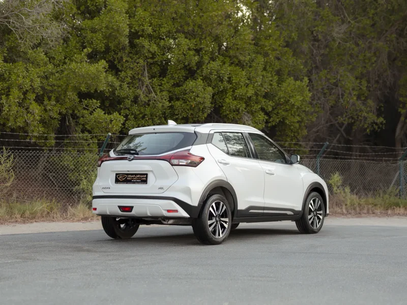2024 Nissan Kicks SV 1.6 Litres 4 Cylinders Petrol Engine White Grey SUV GCC Specs Automatic