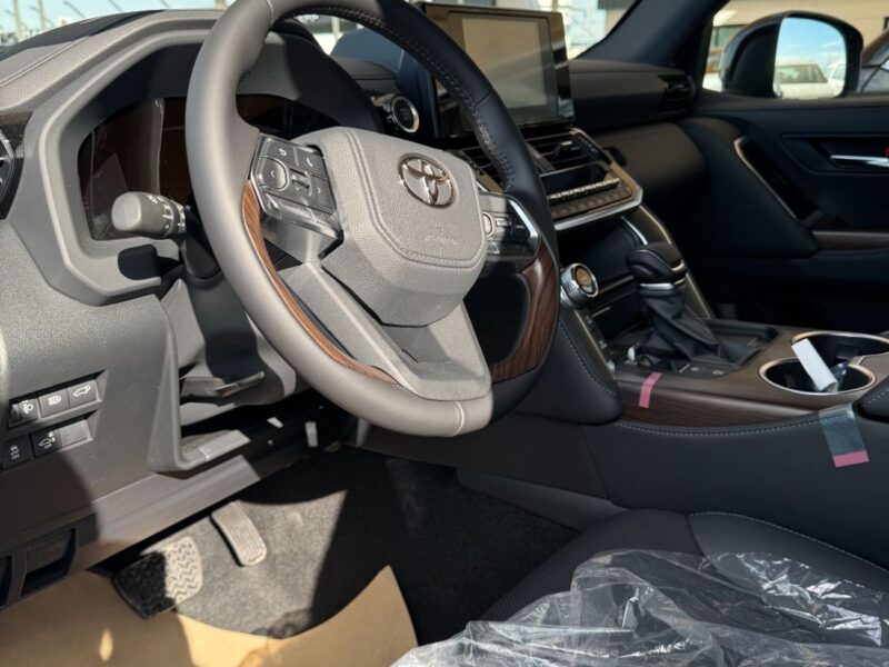 2026 Toyota Land Cruiser GXR 4.0 Litres 6 Cylinders Petrol Engine Black SUV GCC Specs