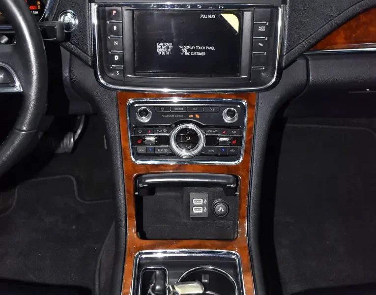 2020 Lincoln Continental Premiere 6 Cylinders Petrol Engine Silver Black Sedan GCC Specs