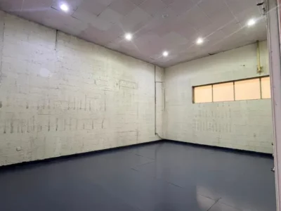 Al Quoz 4 600 SQFT READY TO MOVE IN STORAGE WAREHOUSE
