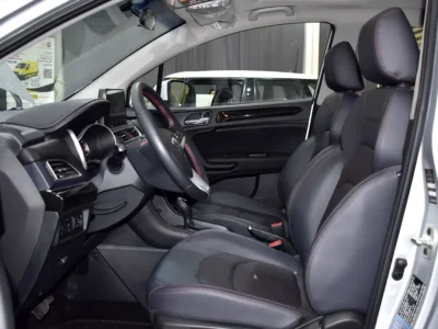 2019 JAC S3 Luxury 4 Cylinders Petrol Engine Silver Black Crossover GCC Specs Automatic