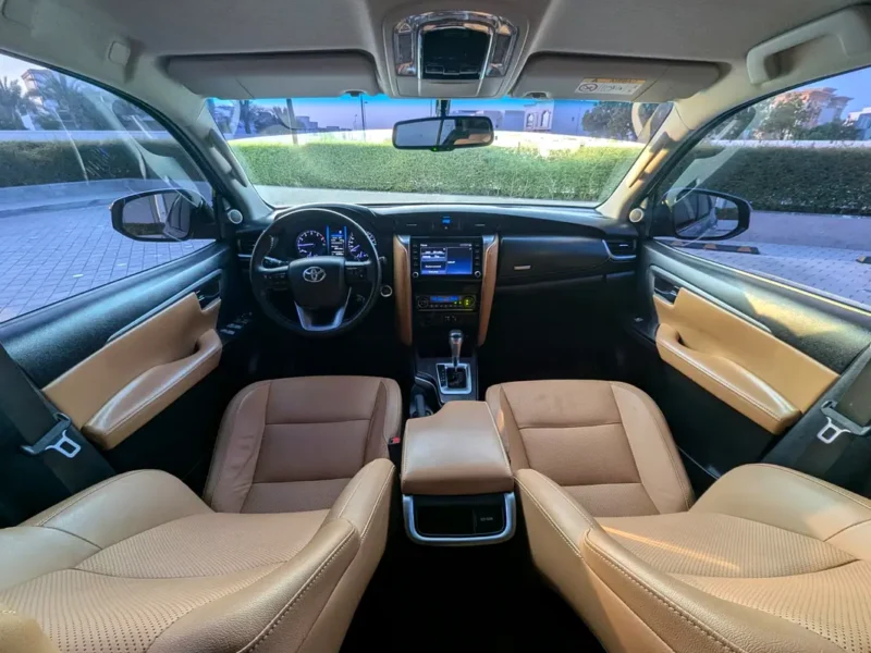 2022 Toyota Fortuner VXR 4.0 Litres V6 Petrol Engine Grey Beige SUV GCC Specs Excellent Condition