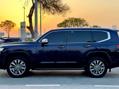 2023 Toyota Land Cruiser VXR 4.0 Litres 6 Cylinders Petrol Engine Blue Black SUV GCC Specs