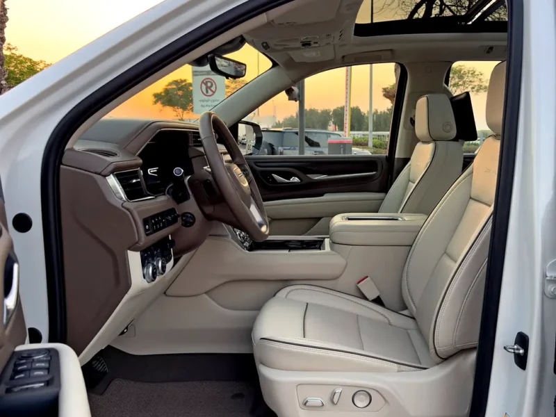 2024 GMC Yukon Denali 8 Cylinders Petrol Engine White Beige SUV GCC Specs Automatic