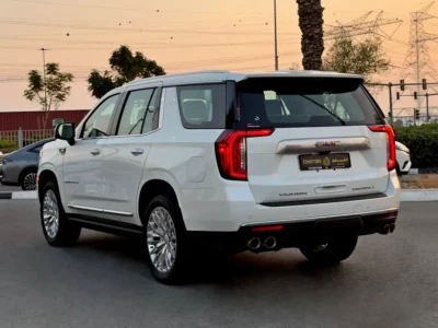 2024 GMC Yukon Denali 8 Cylinders Petrol Engine White Beige SUV GCC Specs Automatic
