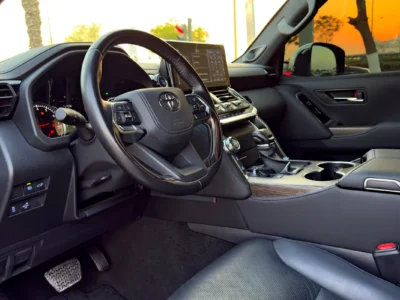 2023 Toyota Land Cruiser VXR 4.0 Litres 6 Cylinders Petrol Engine Blue Black SUV GCC Specs