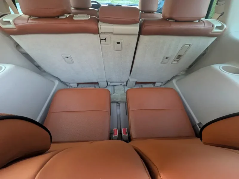 2019 Toyota Prado EXR 2.7 Litres 4 Cylinders Petrol Engine White Beige SUV GCC Specs