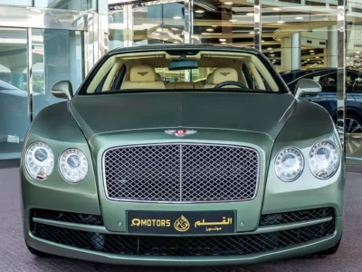 2015 Bentley Flying Spur 4.0 Litres twin-turbo V8 Petrol Engine Green Beige Sedan GCC Specs