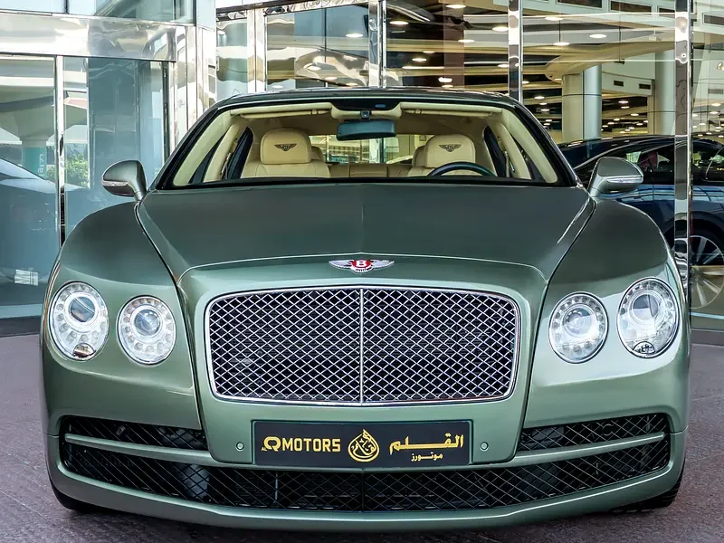 2015 Bentley Flying Spur 4.0 Litres twin-turbo V8 Petrol Engine Green Beige Sedan GCC Specs
