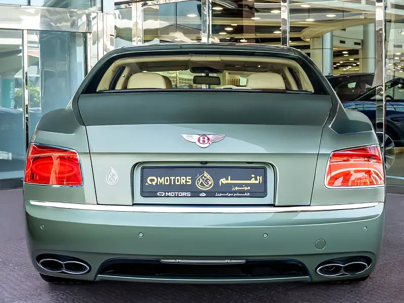 2015 Bentley Flying Spur 4.0 Litres twin-turbo V8 Petrol Engine Green Beige Sedan GCC Specs