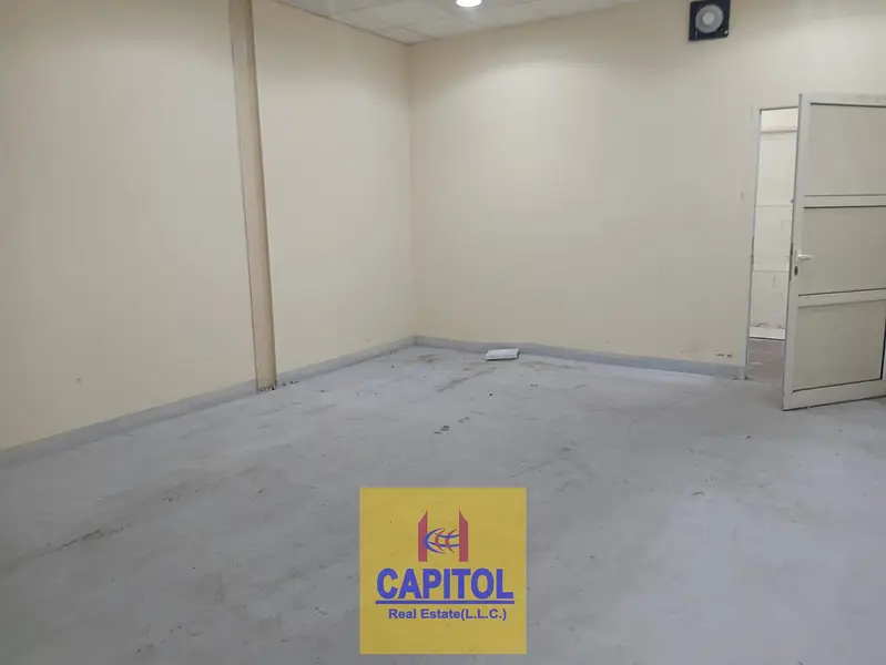 600 sqft Al Quoz 4 Secure, Flexible Large Storage Solutions for Your Business