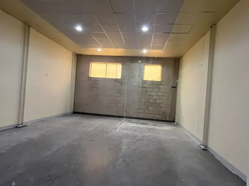 640 sqft SPACIOUS AND ECONOMICAL STORAGE WAREHOUSE IN AL QUOZ 4